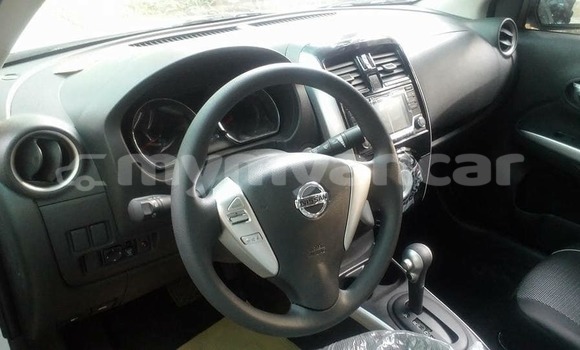 အသုံးပြုခံ့ Nissan Sunny White ကား Yangon Yangon အသုံးပြုခံ့ Nissan Sunny White ကား Yangon Yangon