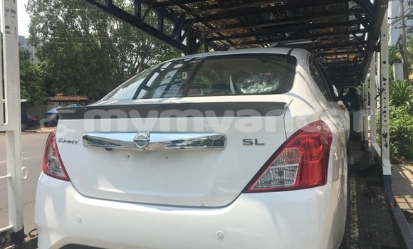 အသုံးပြုခံ့ Nissan Sunny White ကား Yangon Yangon အသုံးပြုခံ့ Nissan Sunny White ကား Yangon Yangon