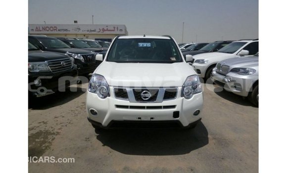 သွင်းကုန် Nissan Evalia White ထရပ်ကား Import - Dubai Ayeyarwady သွင်းကုန် Nissan Evalia White ထရပ်ကား Import - Dubai Ayeyarwady