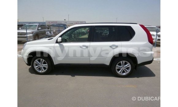 သွင်းကုန် Nissan Evalia White ထရပ်ကား Import - Dubai Ayeyarwady သွင်းကုန် Nissan Evalia White ထရပ်ကား Import - Dubai Ayeyarwady