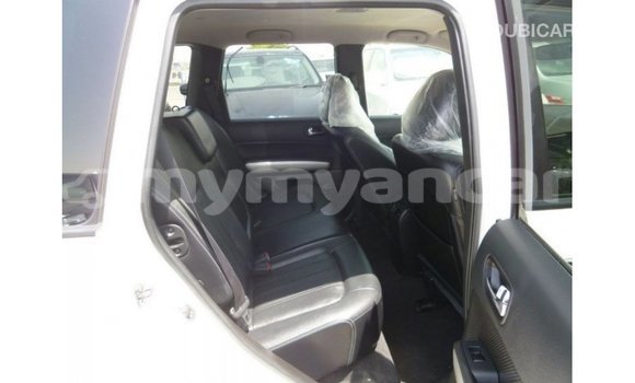 သွင်းကုန် Nissan Evalia White ထရပ်ကား Import - Dubai Ayeyarwady သွင်းကုန် Nissan Evalia White ထရပ်ကား Import - Dubai Ayeyarwady