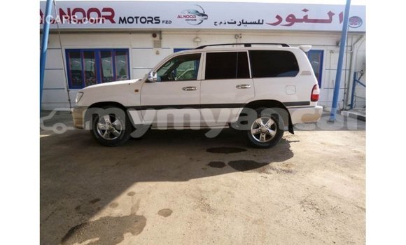 Acheter Import Voiture Toyota Land Cruiser Blanc à Import - Dubai, #<Region:0x000000000c5121b8> Acheter Import Voiture Toyota Land Cruiser Blanc à Import - Dubai, #<Region:0x000000000c5121b8>