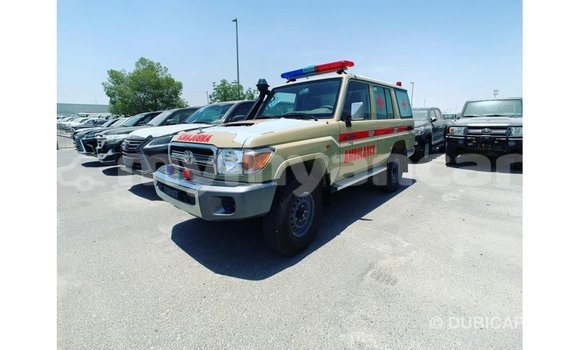 Buy Import Toyota Land Cruiser Beige Car in Import - Dubai in Ayeyarwady Buy Import Toyota Land Cruiser Beige Car in Import - Dubai in Ayeyarwady