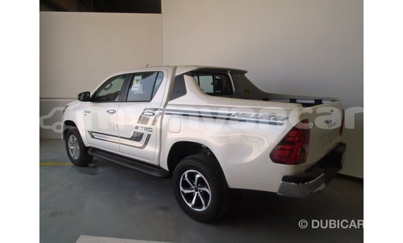 Buy Import Toyota Hilux White Car in Import - Dubai in Ayeyarwady Buy Import Toyota Hilux White Car in Import - Dubai in Ayeyarwady