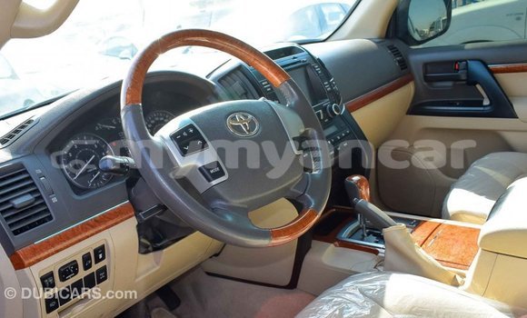 Buy Import Toyota Land Cruiser Other Car in Import - Dubai in Ayeyarwady Buy Import Toyota Land Cruiser Other Car in Import - Dubai in Ayeyarwady