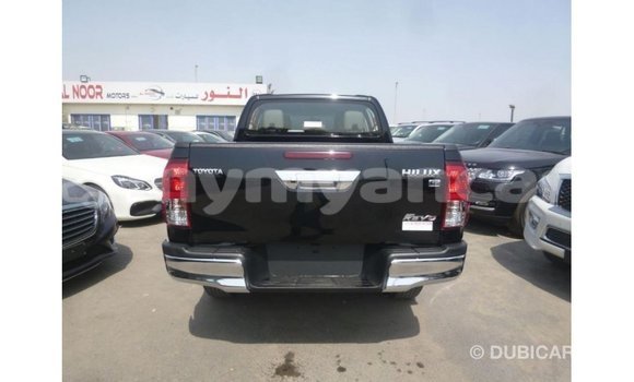 သွင်းကုန် Toyota Hilux Black ကား Import - Dubai Ayeyarwady သွင်းကုန် Toyota Hilux Black ကား Import - Dubai Ayeyarwady