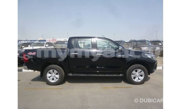 သွင်းကုန် Toyota Hilux Black ကား Import - Dubai Ayeyarwady သွင်းကုန် Toyota Hilux Black ကား Import - Dubai Ayeyarwady