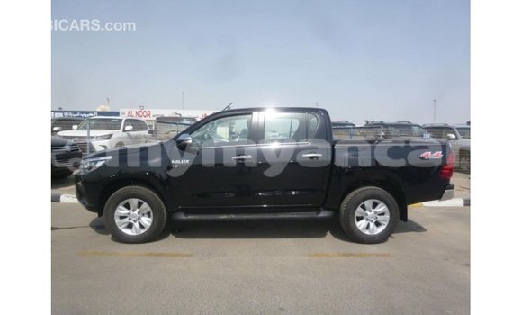 သွင်းကုန် Toyota Hilux Black ကား Import - Dubai Ayeyarwady သွင်းကုန် Toyota Hilux Black ကား Import - Dubai Ayeyarwady