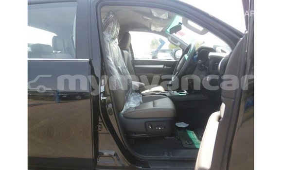 သွင်းကုန် Toyota Hilux Black ကား Import - Dubai Ayeyarwady သွင်းကုန် Toyota Hilux Black ကား Import - Dubai Ayeyarwady