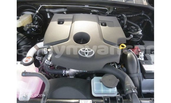 သွင်းကုန် Toyota Hilux Black ကား Import - Dubai Ayeyarwady သွင်းကုန် Toyota Hilux Black ကား Import - Dubai Ayeyarwady