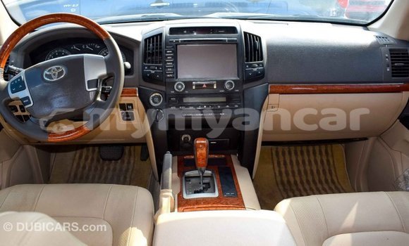 Buy Import Toyota Land Cruiser Black Car in Import - Dubai in Ayeyarwady Buy Import Toyota Land Cruiser Black Car in Import - Dubai in Ayeyarwady