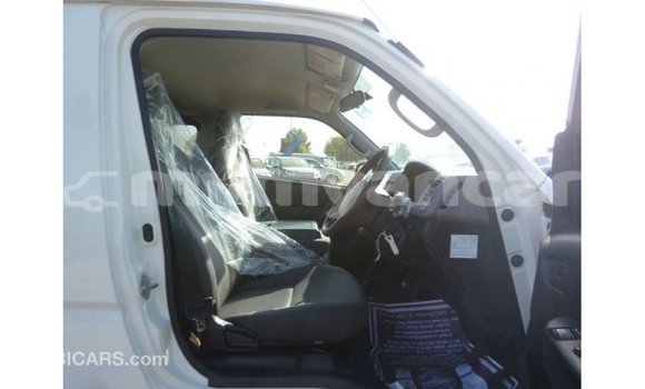 သွင်းကုန် Toyota Hiace White ကား Import - Dubai Ayeyarwady သွင်းကုန် Toyota Hiace White ကား Import - Dubai Ayeyarwady