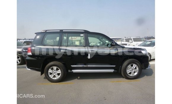 သွင်းကုန် Toyota Land Cruiser Black ကား Import - Dubai Ayeyarwady သွင်းကုန် Toyota Land Cruiser Black ကား Import - Dubai Ayeyarwady