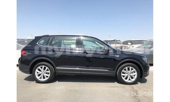 သွင်းကုန် Volkswagen Tiguan Black ကား Import - Dubai Ayeyarwady သွင်းကုန် Volkswagen Tiguan Black ကား Import - Dubai Ayeyarwady
