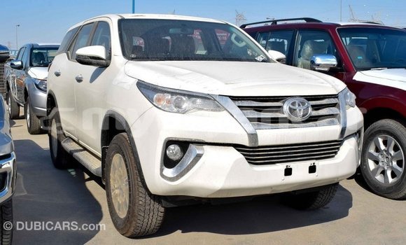 Buy Import Toyota Fortuner White Car in Import - Dubai in Ayeyarwady Buy Import Toyota Fortuner White Car in Import - Dubai in Ayeyarwady