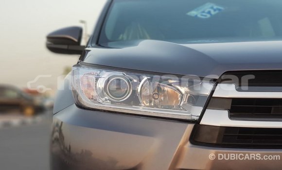 Buy Import Toyota Highlander Other Car in Import - Dubai in Ayeyarwady Buy Import Toyota Highlander Other Car in Import - Dubai in Ayeyarwady