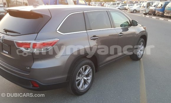Buy Import Toyota Highlander Other Car in Import - Dubai in Ayeyarwady Buy Import Toyota Highlander Other Car in Import - Dubai in Ayeyarwady