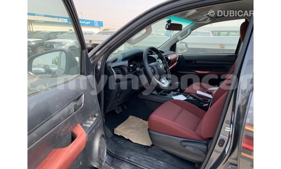 Buy Import Toyota Hilux Other Car in Import - Dubai in Ayeyarwady Buy Import Toyota Hilux Other Car in Import - Dubai in Ayeyarwady