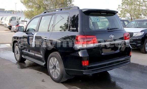 Buy Import Toyota Land Cruiser Black Car in Import - Dubai in Ayeyarwady Buy Import Toyota Land Cruiser Black Car in Import - Dubai in Ayeyarwady