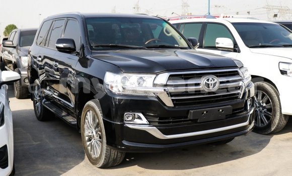 သွင်းကုန် Toyota Land Cruiser Black ကား Import - Dubai Ayeyarwady သွင်းကုန် Toyota Land Cruiser Black ကား Import - Dubai Ayeyarwady