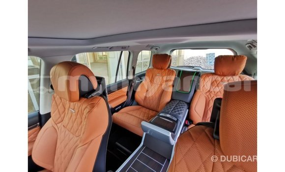 Buy Import Toyota Land Cruiser Black Car in Import - Dubai in Ayeyarwady Buy Import Toyota Land Cruiser Black Car in Import - Dubai in Ayeyarwady