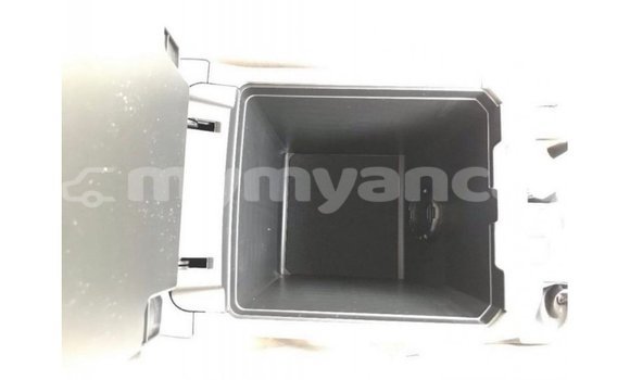 Buy Import Toyota Prado Brown Car in Import - Dubai in Ayeyarwady Buy Import Toyota Prado Brown Car in Import - Dubai in Ayeyarwady