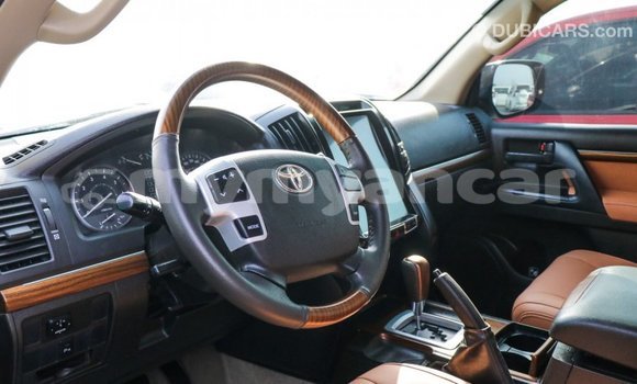 Buy Import Toyota Land Cruiser White Car in Import - Dubai in Ayeyarwady Buy Import Toyota Land Cruiser White Car in Import - Dubai in Ayeyarwady