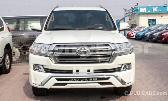 Acheter Import Voiture Toyota Land Cruiser Blanc à Import - Dubai, #<Region:0x000000000c5121b8> Acheter Import Voiture Toyota Land Cruiser Blanc à Import - Dubai, #<Region:0x000000000c5121b8>