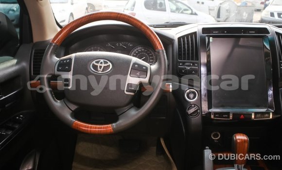 Acheter Import Voiture Toyota Land Cruiser Blanc à Import - Dubai, #<Region:0x000000000c5121b8> Acheter Import Voiture Toyota Land Cruiser Blanc à Import - Dubai, #<Region:0x000000000c5121b8>