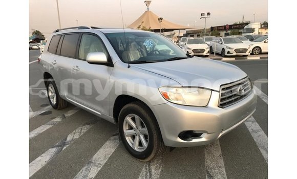 Buy Import Toyota Highlander Other Car in Import - Dubai in Ayeyarwady Buy Import Toyota Highlander Other Car in Import - Dubai in Ayeyarwady