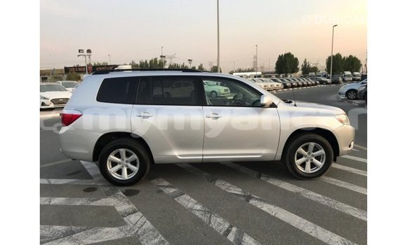 Buy Import Toyota Highlander Other Car in Import - Dubai in Ayeyarwady Buy Import Toyota Highlander Other Car in Import - Dubai in Ayeyarwady