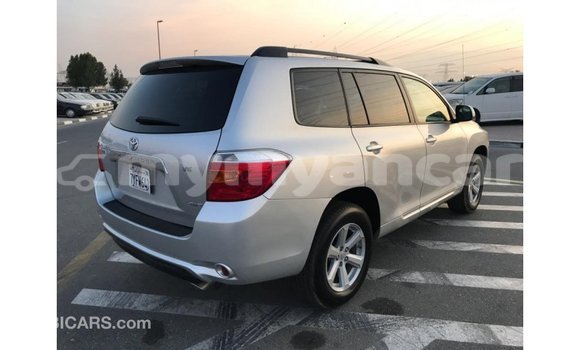 Buy Import Toyota Highlander Other Car in Import - Dubai in Ayeyarwady Buy Import Toyota Highlander Other Car in Import - Dubai in Ayeyarwady
