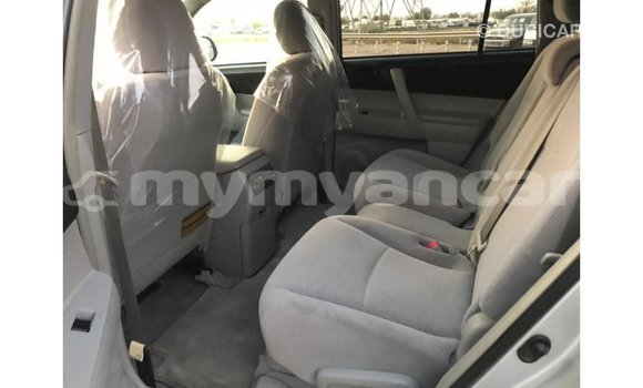 Buy Import Toyota Highlander Other Car in Import - Dubai in Ayeyarwady Buy Import Toyota Highlander Other Car in Import - Dubai in Ayeyarwady