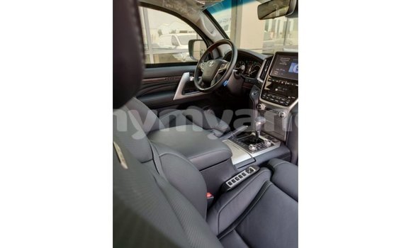 Buy Import Toyota Land Cruiser Black Car in Import - Dubai in Ayeyarwady Buy Import Toyota Land Cruiser Black Car in Import - Dubai in Ayeyarwady