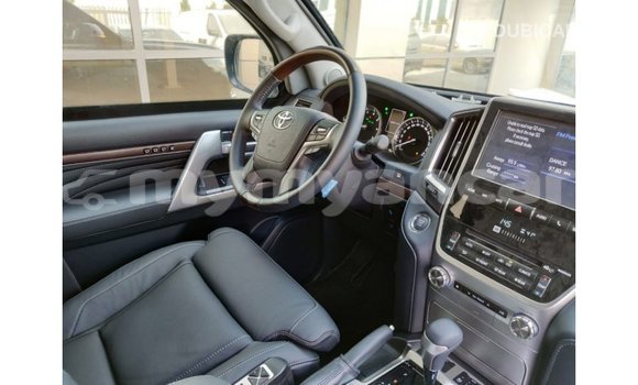 Buy Import Toyota Land Cruiser Black Car in Import - Dubai in Ayeyarwady Buy Import Toyota Land Cruiser Black Car in Import - Dubai in Ayeyarwady
