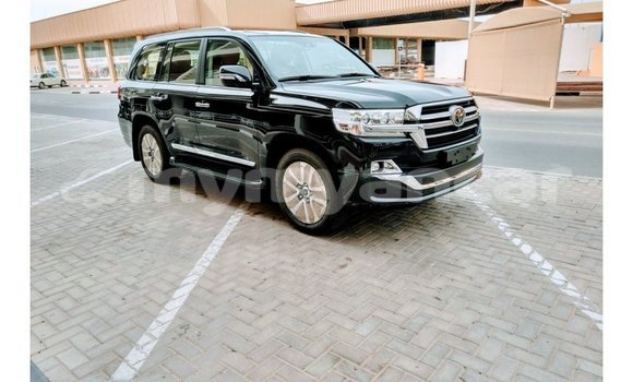 Buy Import Toyota Land Cruiser Black Car in Import - Dubai in Ayeyarwady Buy Import Toyota Land Cruiser Black Car in Import - Dubai in Ayeyarwady