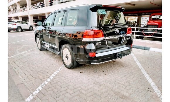 Buy Import Toyota Land Cruiser Black Car in Import - Dubai in Ayeyarwady Buy Import Toyota Land Cruiser Black Car in Import - Dubai in Ayeyarwady