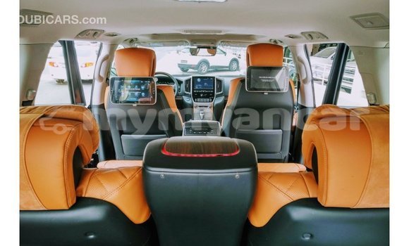 Buy Import Toyota Land Cruiser Black Car in Import - Dubai in Ayeyarwady Buy Import Toyota Land Cruiser Black Car in Import - Dubai in Ayeyarwady