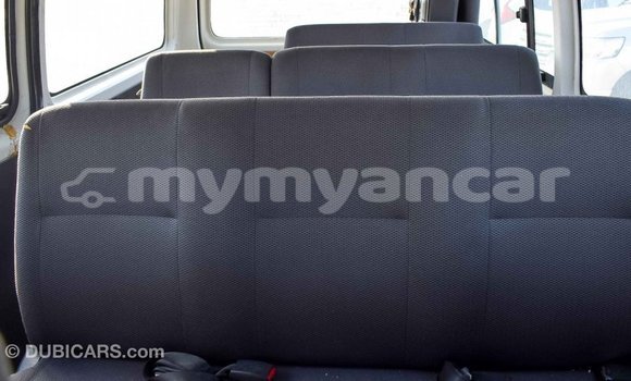 Buy Import Toyota Hiace White Car in Import - Dubai in Ayeyarwady Buy Import Toyota Hiace White Car in Import - Dubai in Ayeyarwady