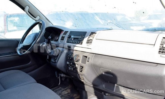 Buy Import Toyota Hiace White Car in Import - Dubai in Ayeyarwady Buy Import Toyota Hiace White Car in Import - Dubai in Ayeyarwady