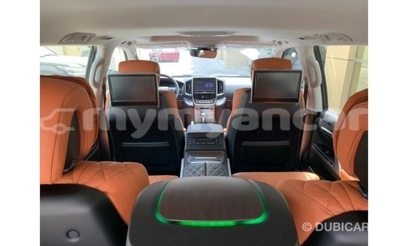 Buy Import Toyota Land Cruiser Black Car in Import - Dubai in Ayeyarwady Buy Import Toyota Land Cruiser Black Car in Import - Dubai in Ayeyarwady