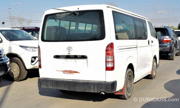 Buy Import Toyota Hiace White Car in Import - Dubai in Ayeyarwady Buy Import Toyota Hiace White Car in Import - Dubai in Ayeyarwady