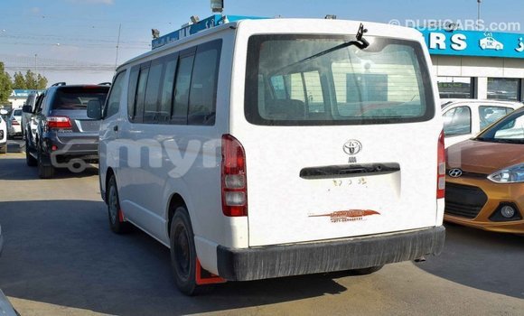 Buy Import Toyota Hiace White Car in Import - Dubai in Ayeyarwady Buy Import Toyota Hiace White Car in Import - Dubai in Ayeyarwady