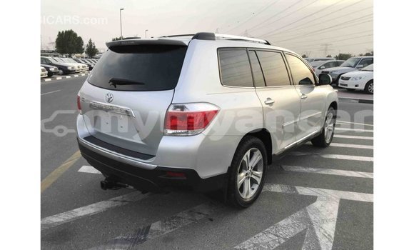 သွင်းကုန် Toyota Highlander Other ကား Import - Dubai Ayeyarwady သွင်းကုန် Toyota Highlander Other ကား Import - Dubai Ayeyarwady