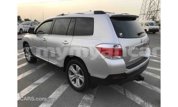 သွင်းကုန် Toyota Highlander Other ကား Import - Dubai Ayeyarwady သွင်းကုန် Toyota Highlander Other ကား Import - Dubai Ayeyarwady