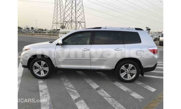 သွင်းကုန် Toyota Highlander Other ကား Import - Dubai Ayeyarwady သွင်းကုန် Toyota Highlander Other ကား Import - Dubai Ayeyarwady