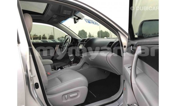 သွင်းကုန် Toyota Highlander Other ကား Import - Dubai Ayeyarwady သွင်းကုန် Toyota Highlander Other ကား Import - Dubai Ayeyarwady