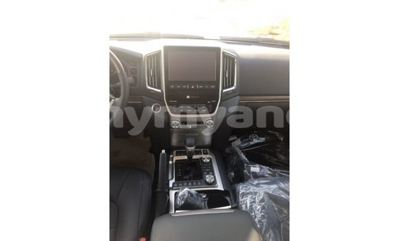 Buy Import Toyota Land Cruiser Black Car in Import - Dubai in Ayeyarwady Buy Import Toyota Land Cruiser Black Car in Import - Dubai in Ayeyarwady