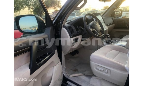 Buy Import Toyota Land Cruiser Black Car in Import - Dubai in Ayeyarwady Buy Import Toyota Land Cruiser Black Car in Import - Dubai in Ayeyarwady