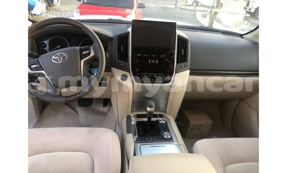Buy Import Toyota Land Cruiser Black Car in Import - Dubai in Ayeyarwady Buy Import Toyota Land Cruiser Black Car in Import - Dubai in Ayeyarwady